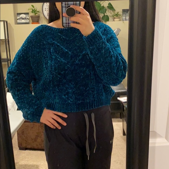 Forever 21 ⭐️2/$25⭐️ cropped sweater -teal - Picture 6 of 6